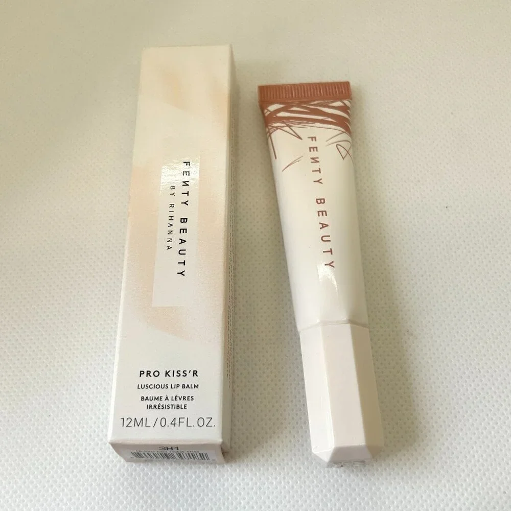 Fenty Beauty Pro Kiss'r Luscious Lip Balm Latte Lips